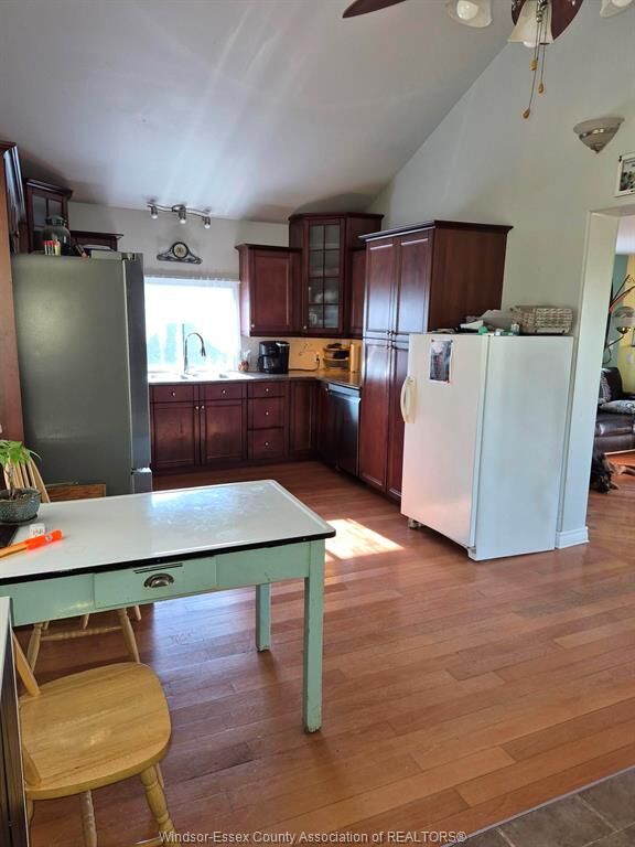Property Photo: 3100 Lakeshore Rd 303 ON N0R 1N0