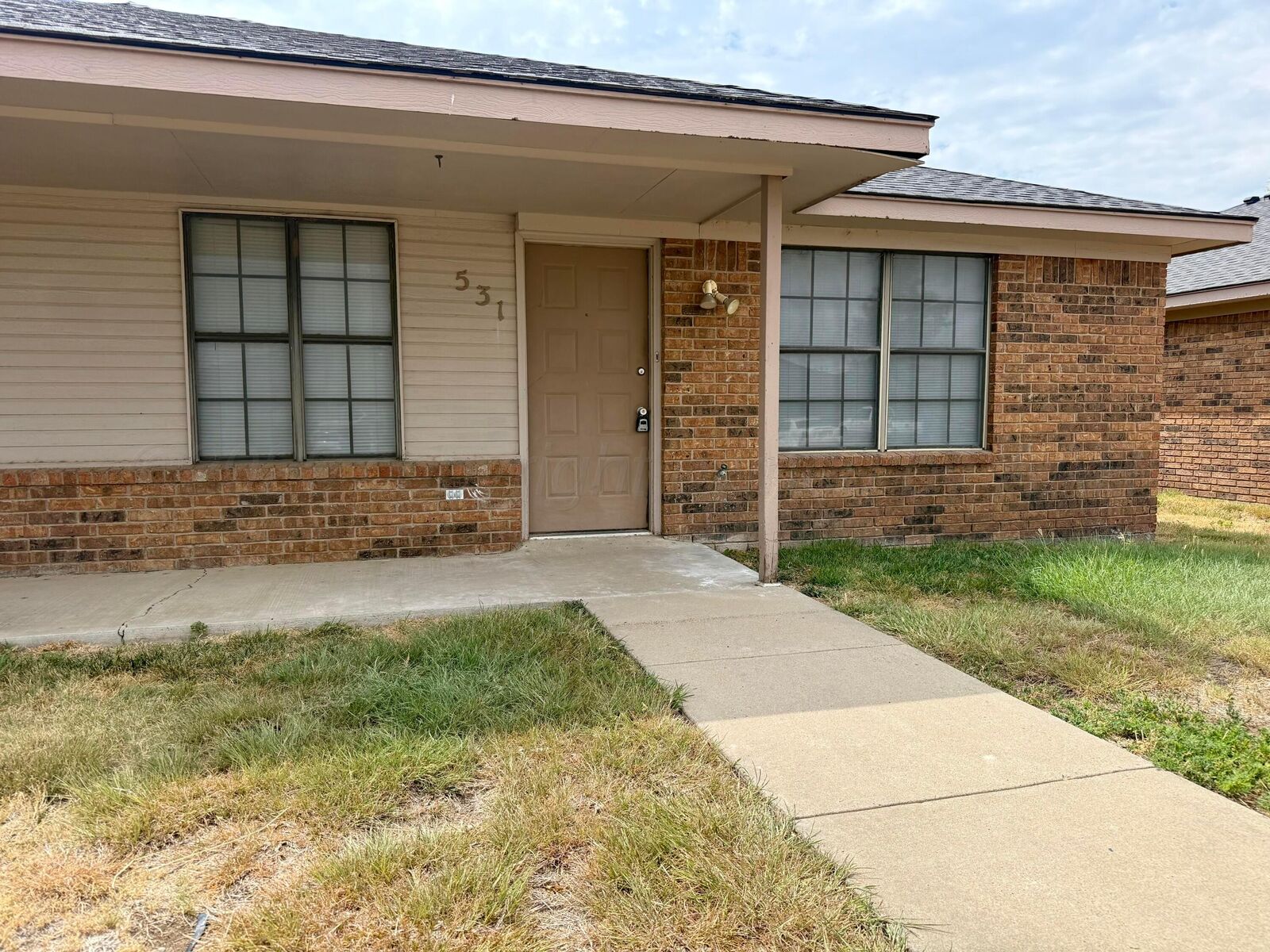 Property Photo: 531 N Meredith Avenue TX 79029
