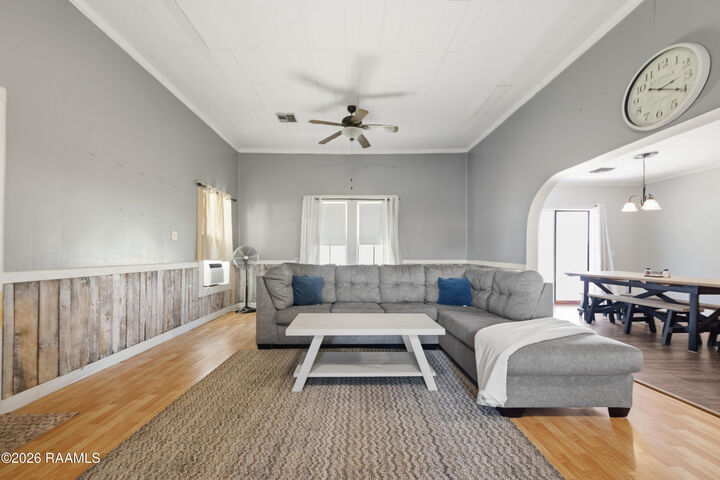 Property Photo: 310 E Branche Street LA 70578