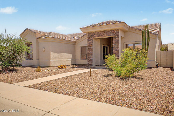 Property Photo: 1232 E Melrose Loop AZ 85122