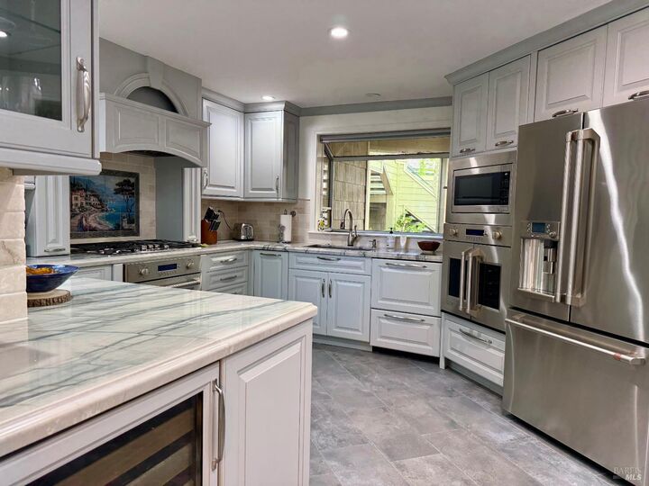 Property Photo:  2034 Stonefield Lane  CA 95403 