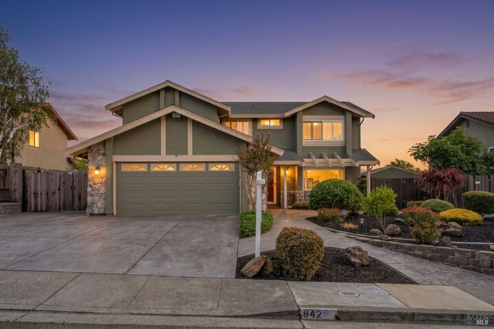 Property Photo:  842 Oxford Way  CA 94510 