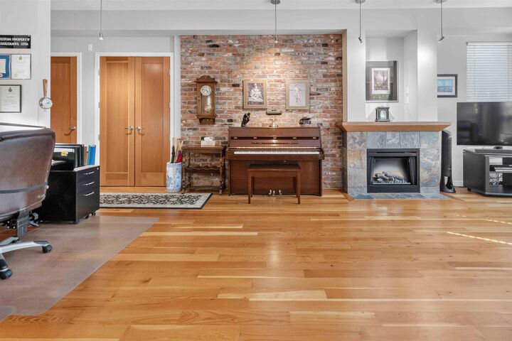 Property Photo: 240 Salter Street 210 BC V3M 0C1
