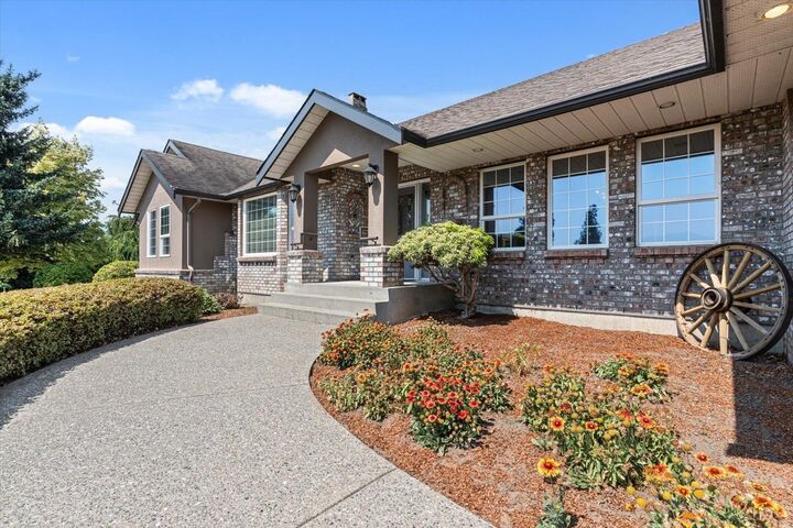 Property Photo: 47083 Bell Road BC V2P 6H5