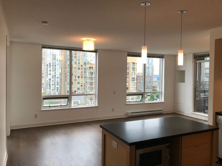 Property Photo:  1055 Homer Street 1502  BC V6B 1G3 