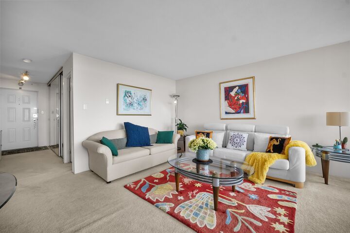 Property Photo: 6631 Minoru Boulevard 1310 BC V6Y 1Z1