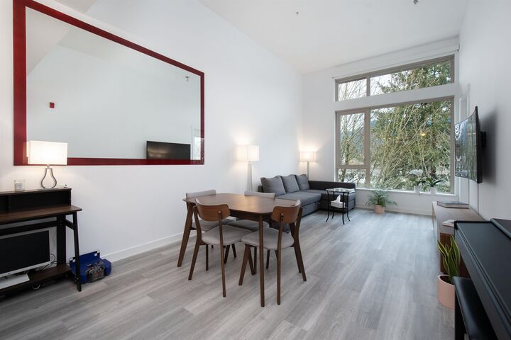 Property Photo: 119 W 22nd Street 515 BC V7M 0B4