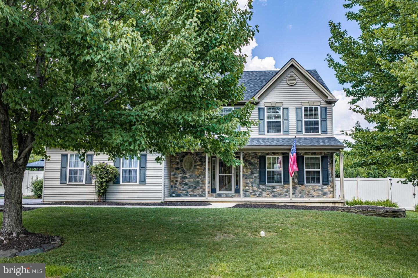 Property Photo: 4003 Redwood Drive PA 18020
