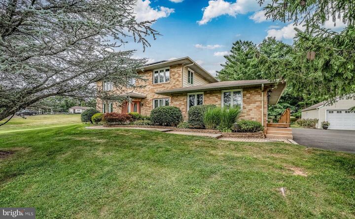 Property Photo:  1381 Sumneytown Pike  PA 19446 