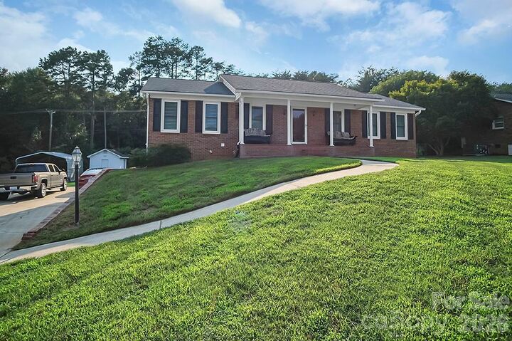 Property Photo:  1950 Brownstone Court  NC 28054 