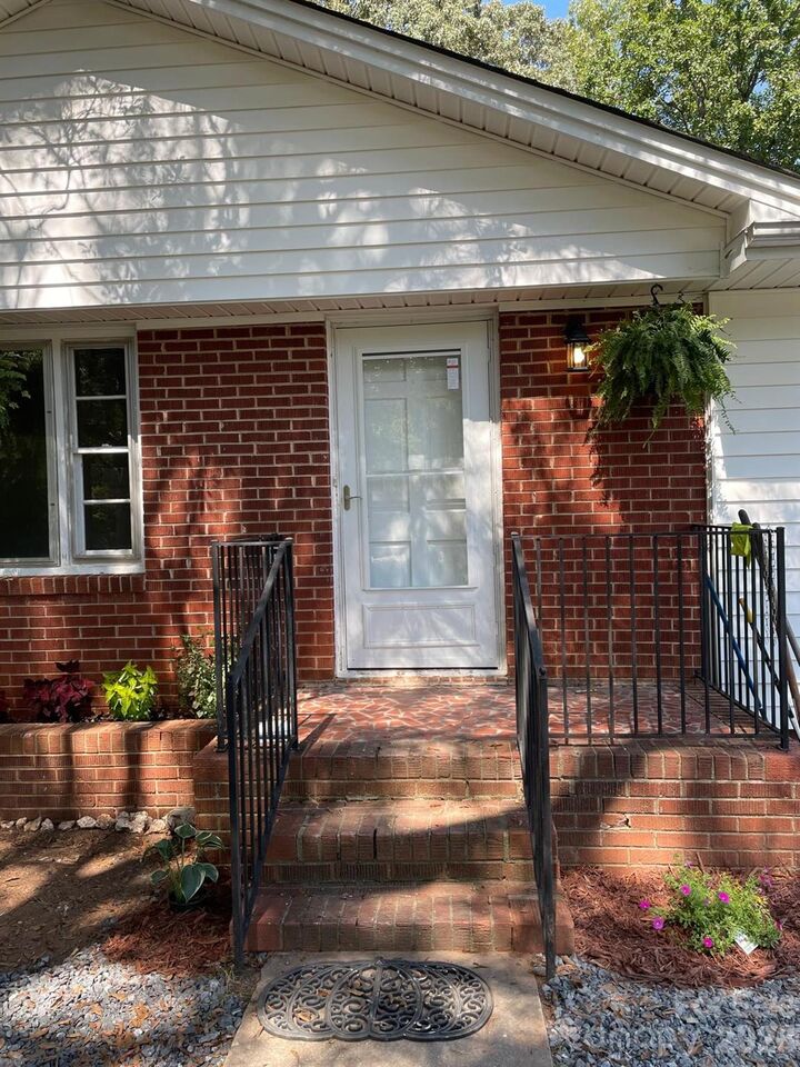 Property Photo:  314 Laurel Hill Road  SC 29707 