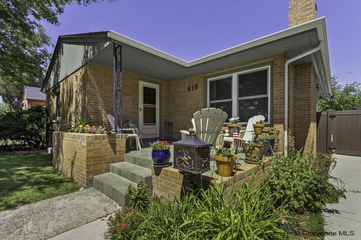 Property Photo:  410 W 2nd Ave  WY 82001 