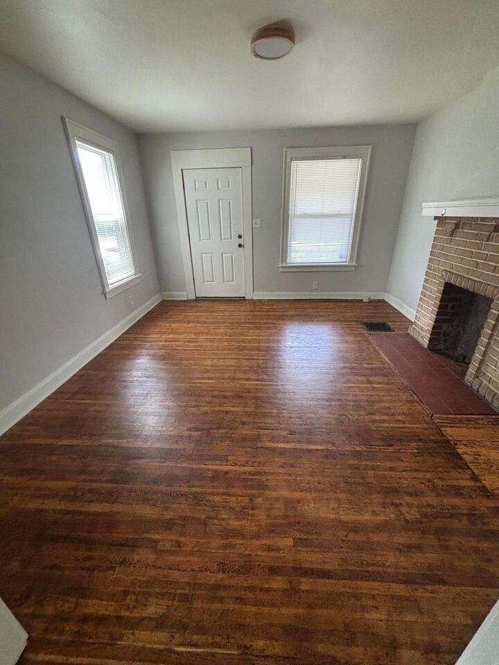 Property Photo:  2568 Indianola Avenue  OH 43202 
