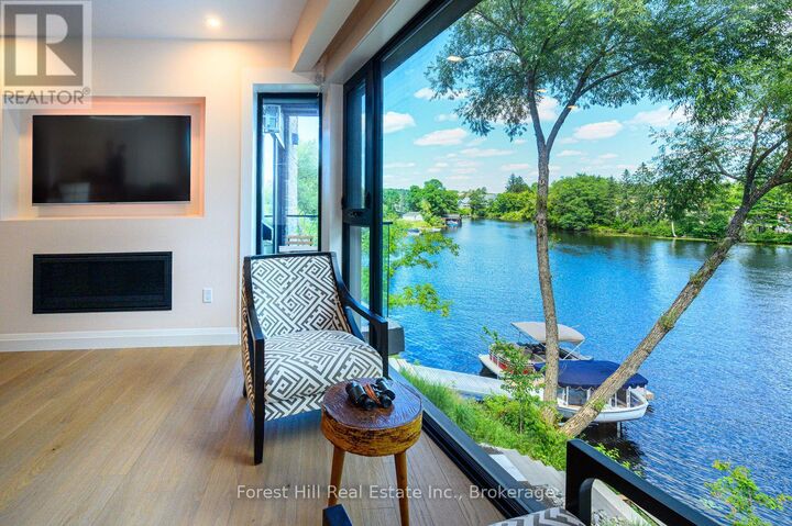 Property Photo:  32 Brunel Road South 202  ON P1H 1P5 