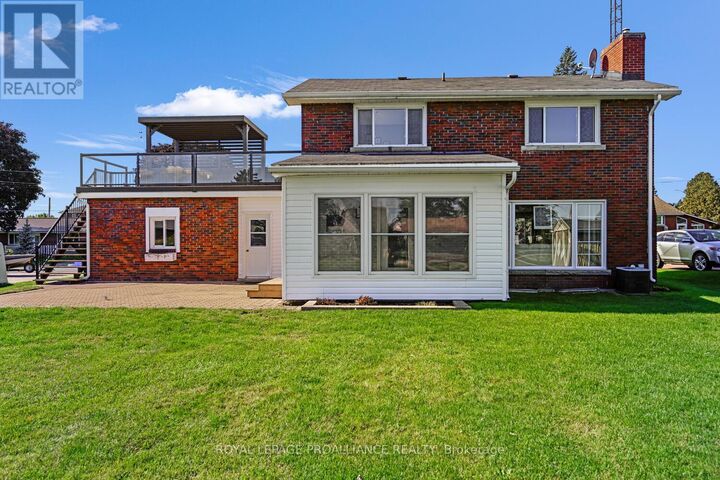 Property Photo:  825 Joseph Street  ON K0E 1E0 