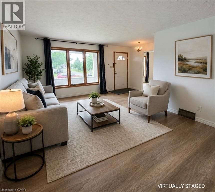 Property Photo:  25 Highfield Avenue  ON L2M 5W3 