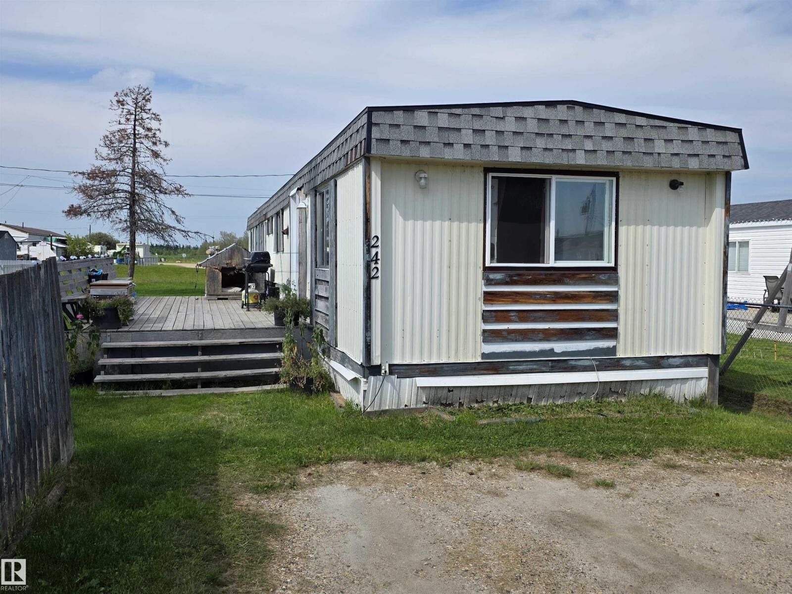 Property Photo:  #242 49301 RR 80  AB T7A 1L7 