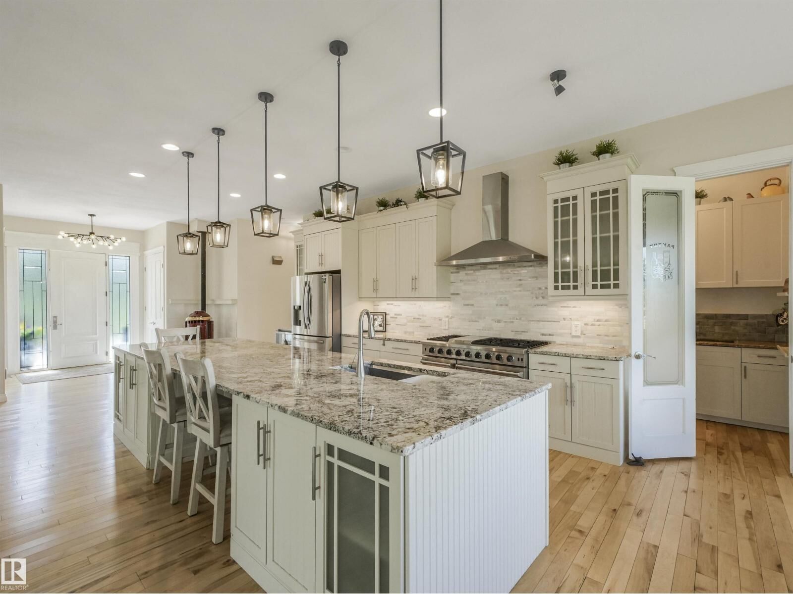 Property Photo:  16 Crystal Keys Cr  AB T0C 2V0 