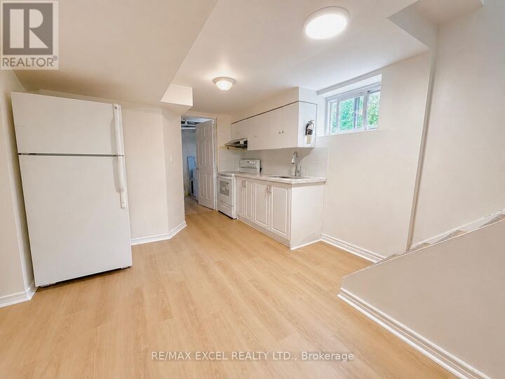 Property Photo:  39 Commons Drive Lower  ON M1T 1E3 