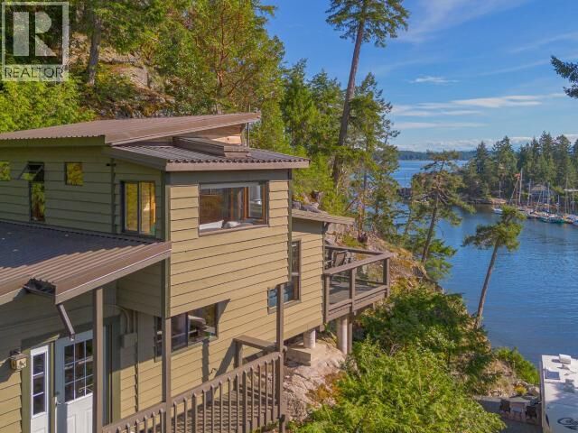 Property Photo: 9951 Finn Bay Rd BC V0N 2G0