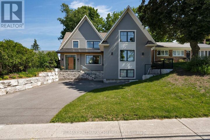 Property Photo: 98 Shanty Bay Road ON L4M 1E2