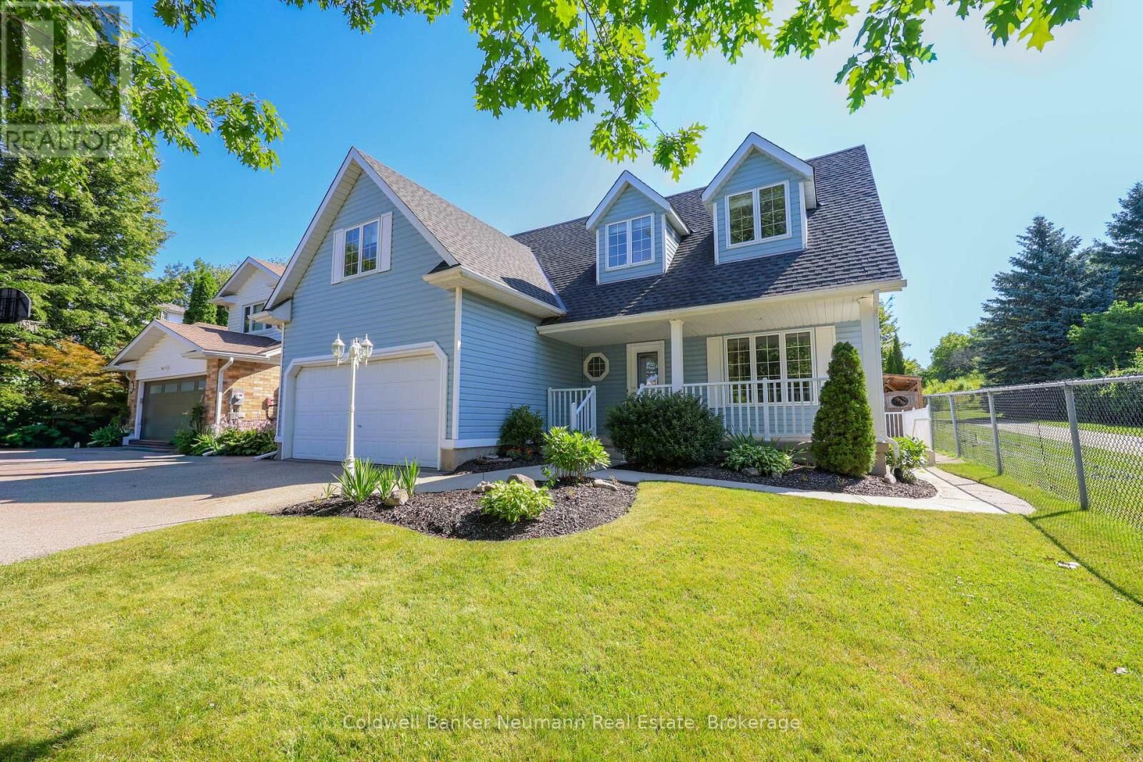 Property Photo:  44 Tanager Drive Upper  ON N1C 1B6 