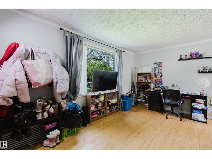Property Photo: 10955 72 Av NW AB T6G 0B1