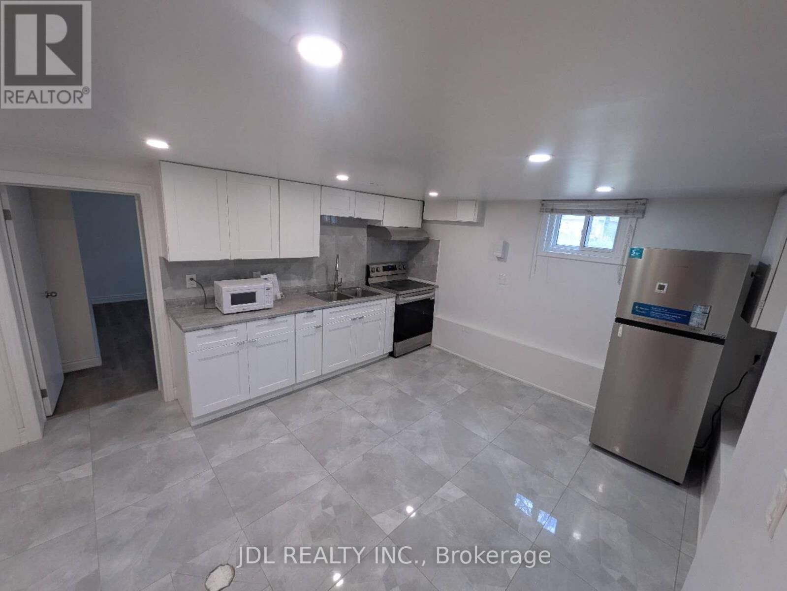 Property Photo: 345 Centre Street East ON L4C 1B3