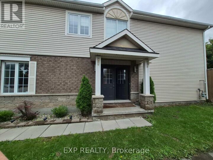 Property Photo: 2 Maple Park Private ON K1T 4A6