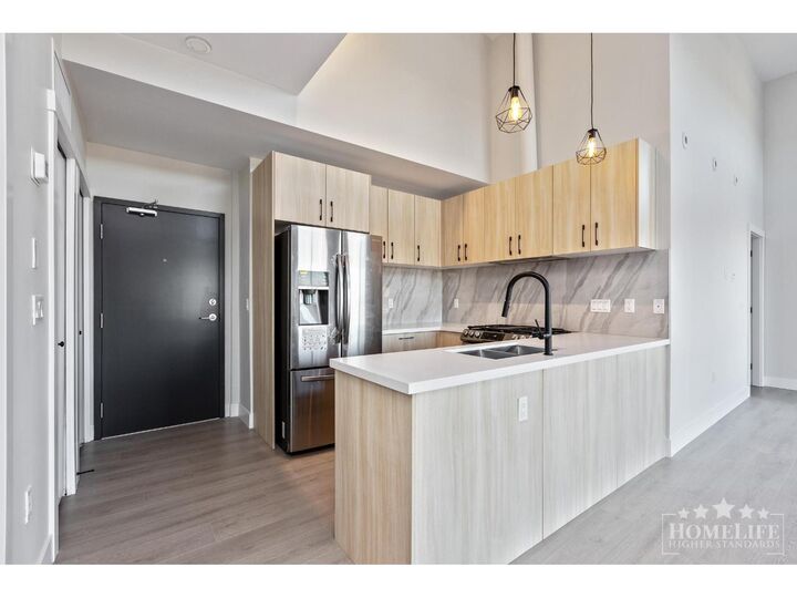 14858 60 Avenue 208 — photo 1