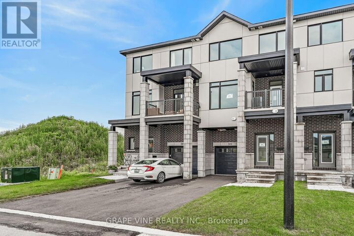 Property Photo:  582 Arbia Ridge  ON K2S 2S4 