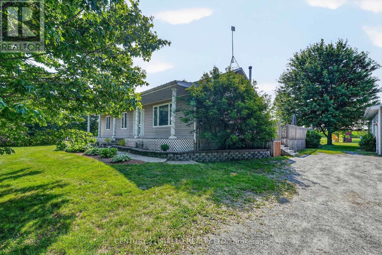 Property Photo: 17614 Bloomington Road ON K0C 1T0
