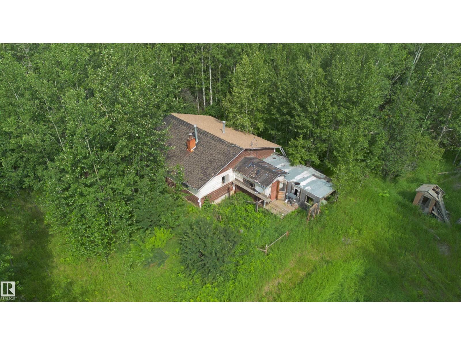 Property Photo:  23412 Twp Rd 613A  AB T0G 2E0 