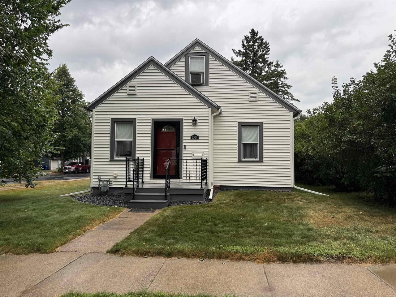Property Photo:  1004 N 5th Avenue  WI 54401 