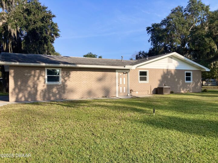Property Photo:  2129 Lime Tree Drive  FL 32141 