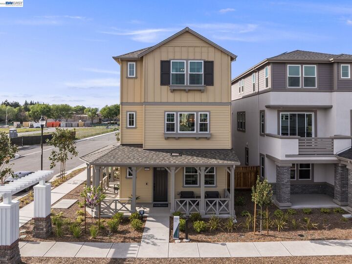 Property Photo: 4686 Vilana Street CA 94551