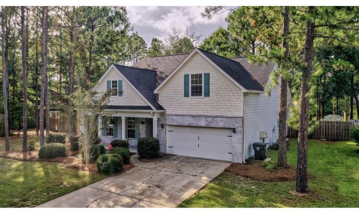 Property Photo:  401 Symphony Way  FL 32439 