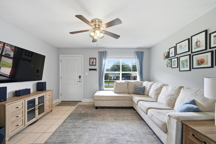 Property Photo:  185 Miramar Street  FL 32569 