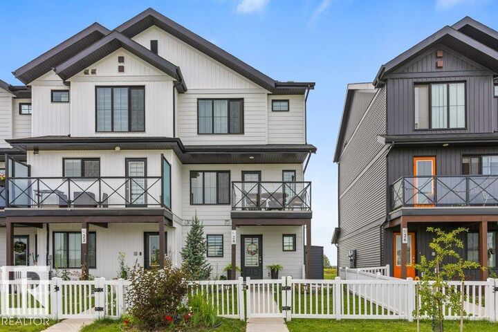 Property Photo:  24 Jensen Gate  AB T8N 7Y5 