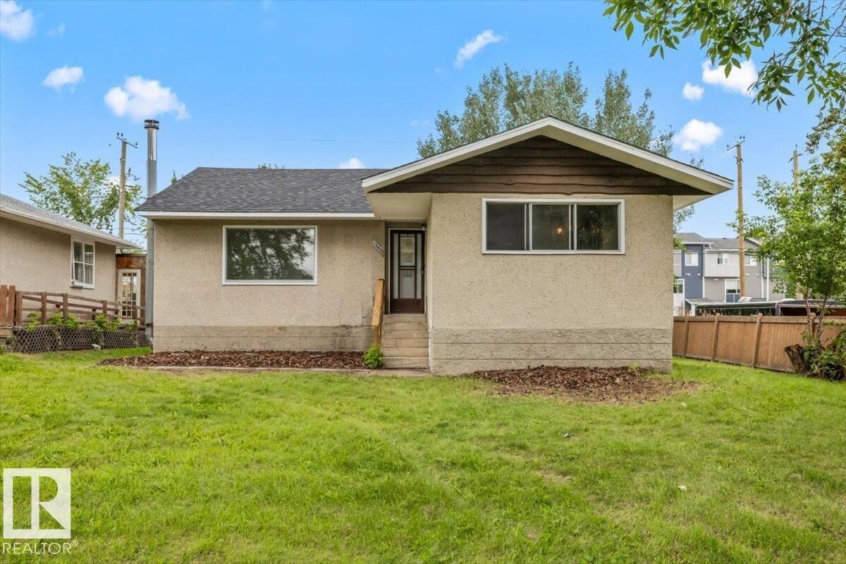 Property Photo:  10415 98 Avenue  AB T8L 1X2 
