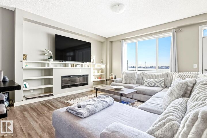 Property Photo: 16903 68 Street NW 92 AB T5Z 0R1