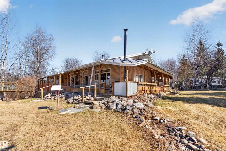 Property Photo: 45, 54222 Rge Road 25 AB T0E 1V0