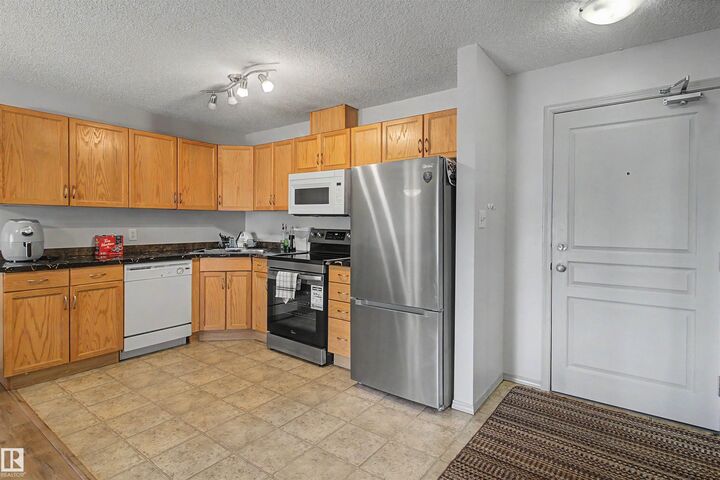 Property Photo:  309 Clareview Station Drive NW 204  AB T5Y 0C5 