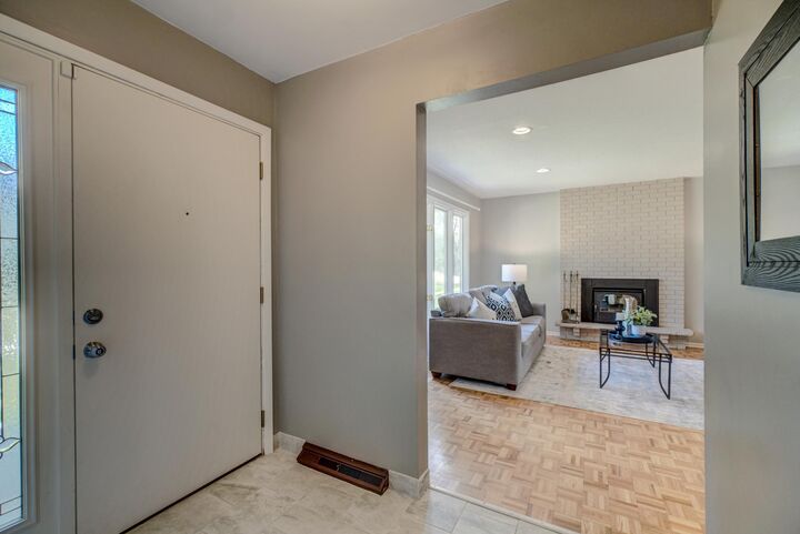 Property Photo:  191 Windsor Lane  MN 55112 