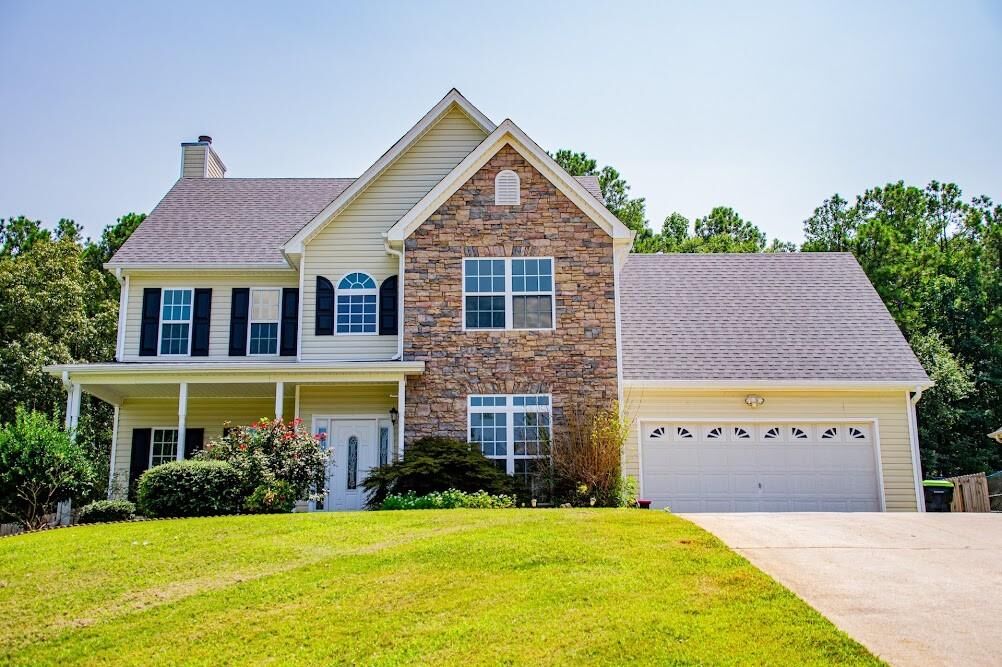 Property Photo: 233 Ivey Lake Parkway GA 30179