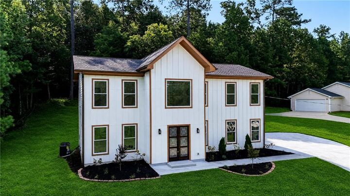 Property Photo: 524 Wild Cherry Court GA 30268