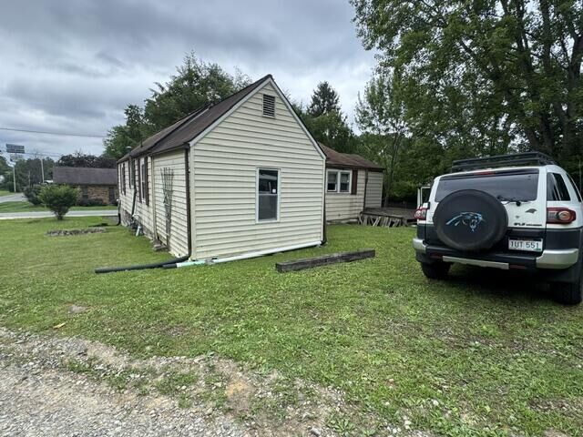 Property Photo:  168 Oakely  WV 25801 