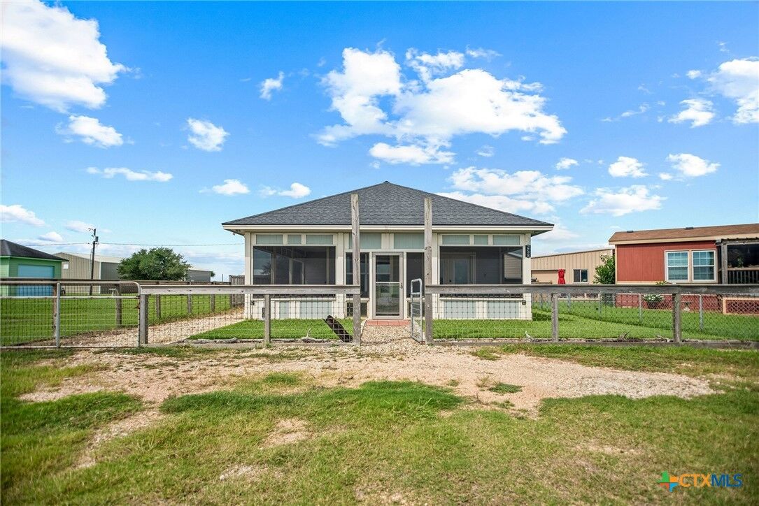 Property Photo: 258 Alamo Beach Avenue TX 77979
