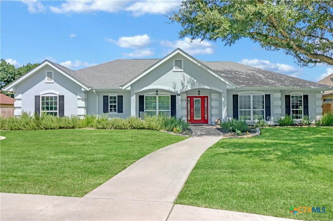 Property Photo:  317 Sol Del Rio  TX 78155 