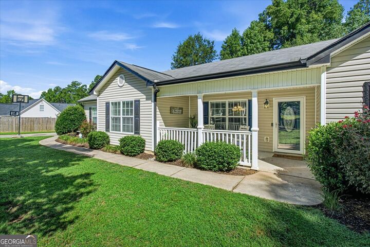 Property Photo: 2214 S Walkers Mill Road GA 30224